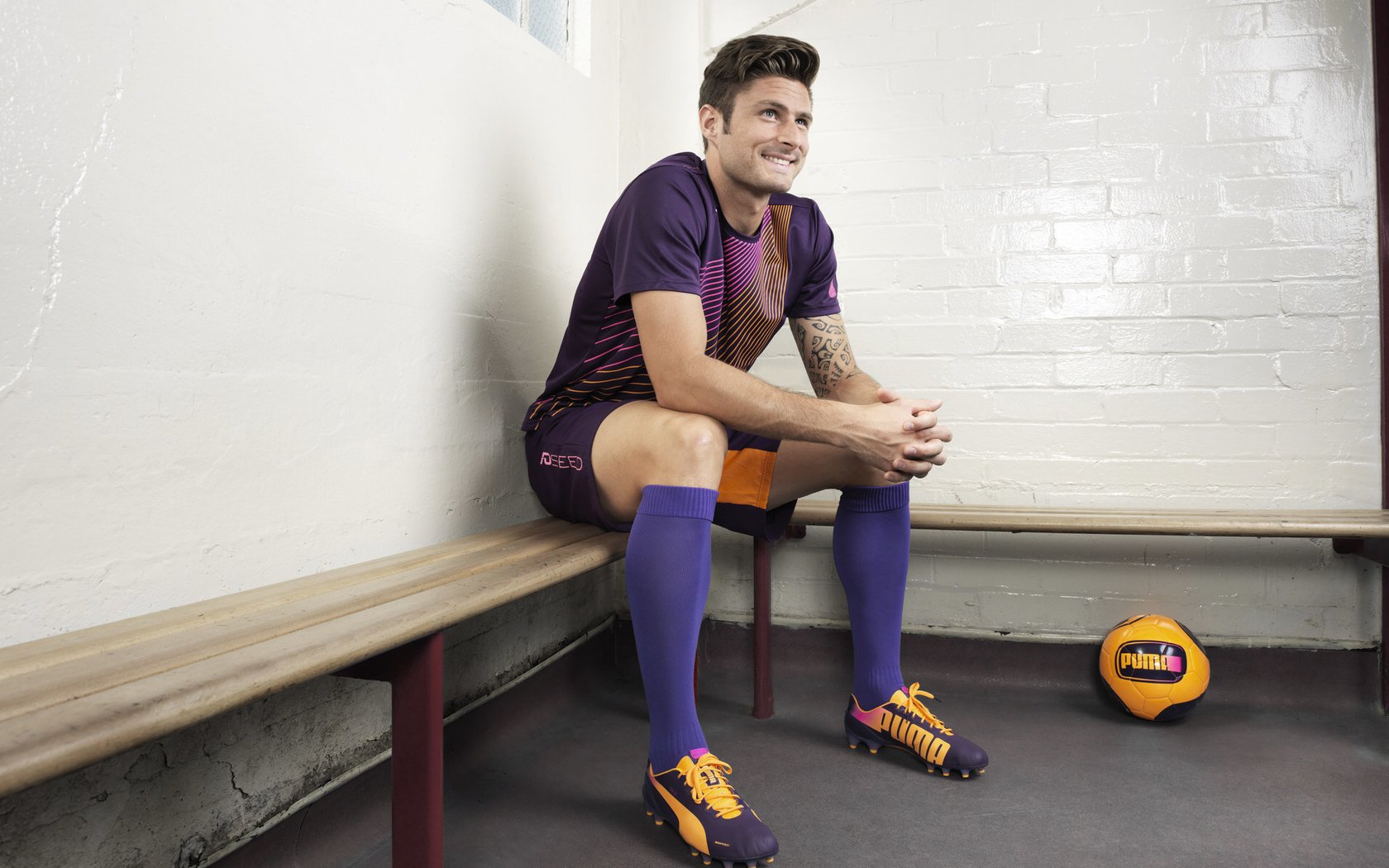 _热爱无悔：运动员面对伤痛的坚持与拼搏_，热爱运动员认亲是哪一集